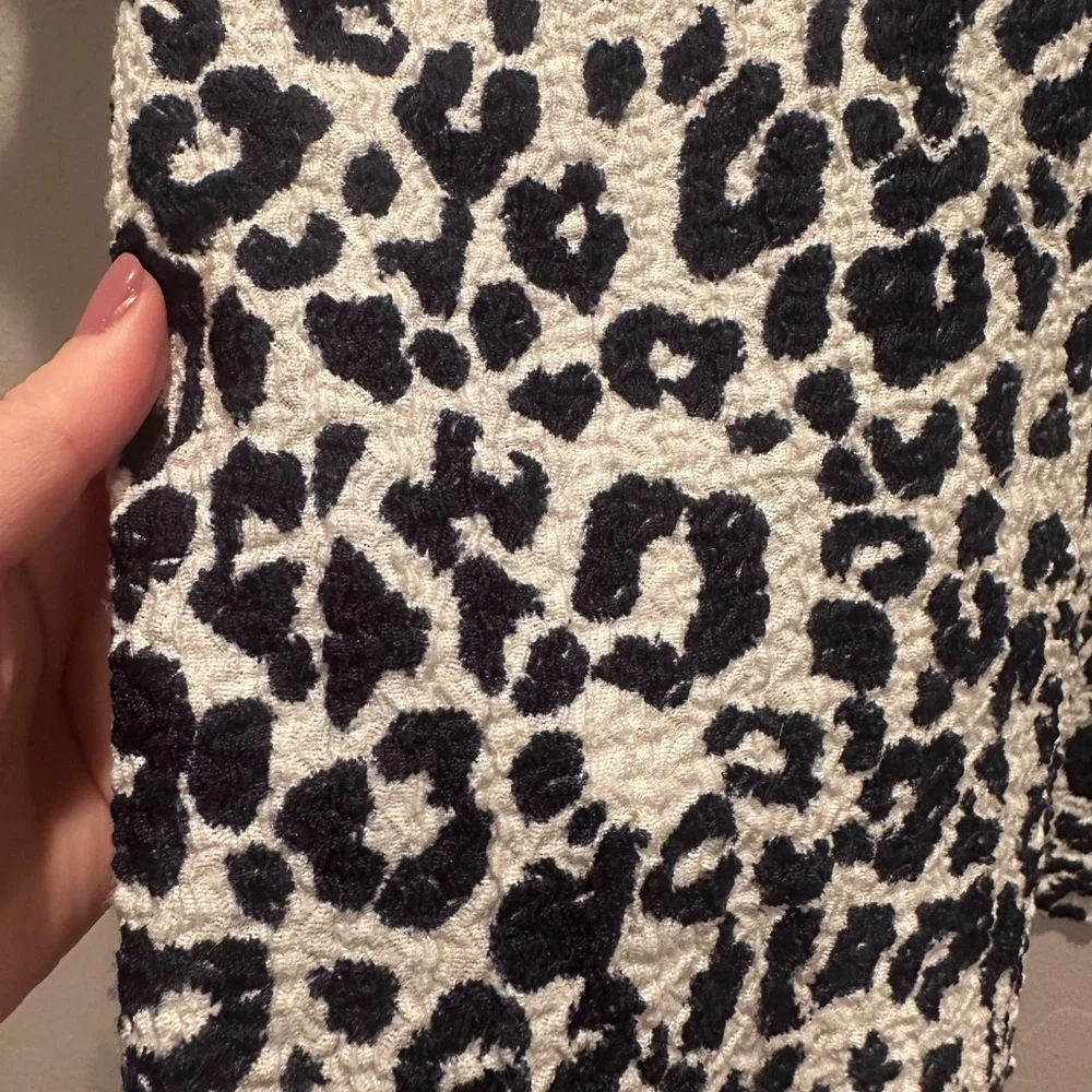Loft Leopard Print Short Puff‎ Sleeve Blouse Top Size Small